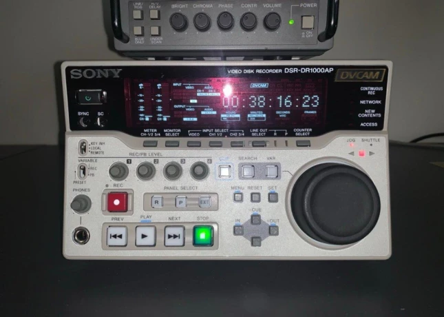 sony-dsr-dr1000ap-big-1