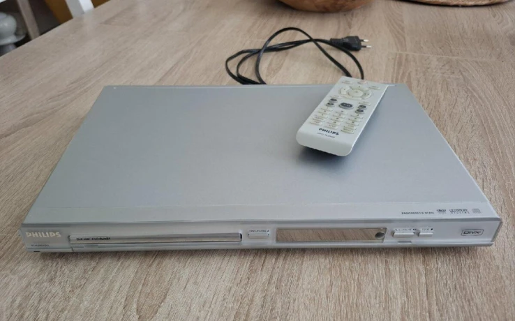 predam-dvd-prehravac-philips-dvp3040-big-0