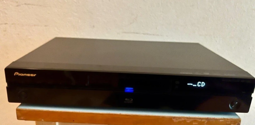 pioneer-bdp-320-bd-cd-player-big-2