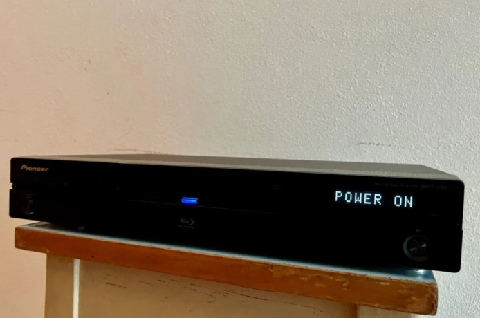 pioneer-bdp-320-bd-cd-player-big-1