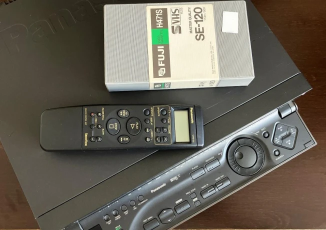 panasonic-nv-hs1000-s-vhs-dialkove-ovl-big-3