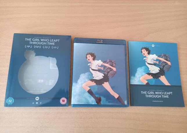 blu-raydvd-the-girl-who-leapt-through-time-big-2