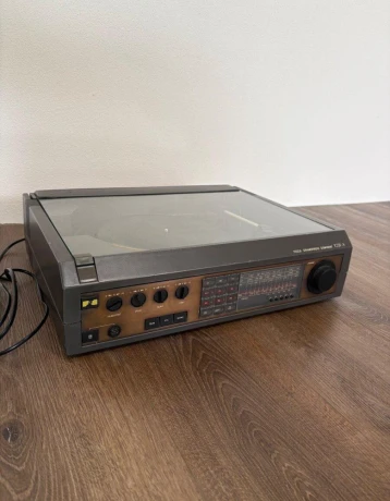 gramoradio-tesla-big-1