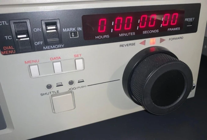 sony-vo-9850p-big-2