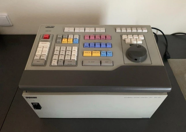 sony-bve-900-big-3