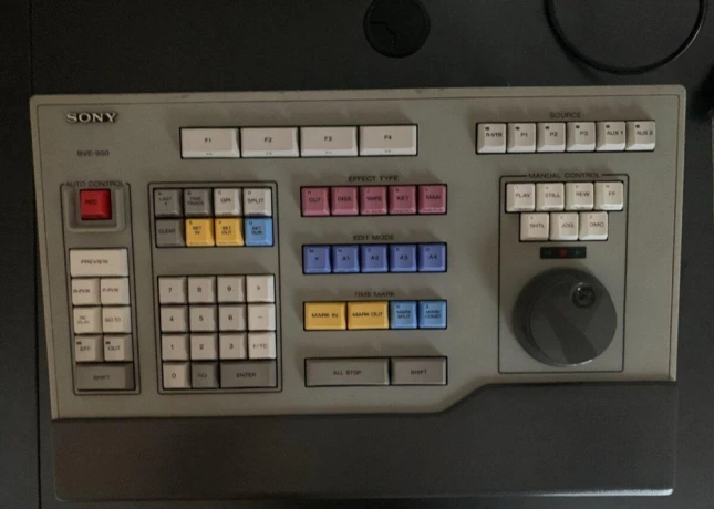 sony-bve-900-big-0