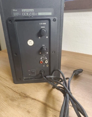 subwoofer-trust-21-big-2