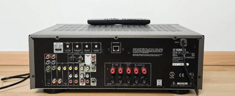 yamaha-rx-v473-airplay-spotify-internet-radio-usb-big-2