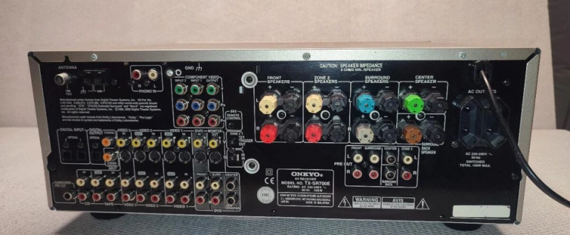 onkyo-tx-sr700e-big-1