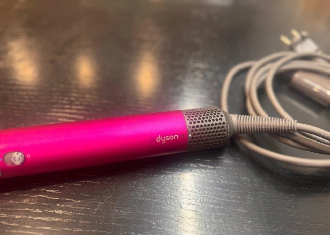 dyson-kulma-fen-airwrap-big-0