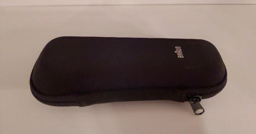 puzdro-na-holiaci-strojcek-braun-series-3-big-1