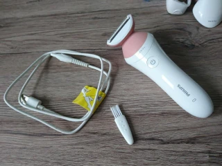 kvalitny-damsky-strojcek-philips-nove-prislusenstvo