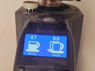 profi-mlyncek-na-kavu-nuova-simonelli-md