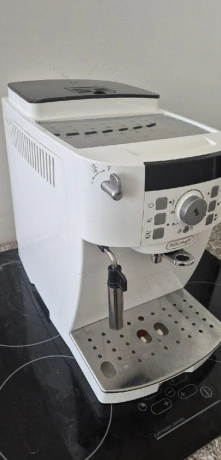 predam-kavovar-delonghi-big-2