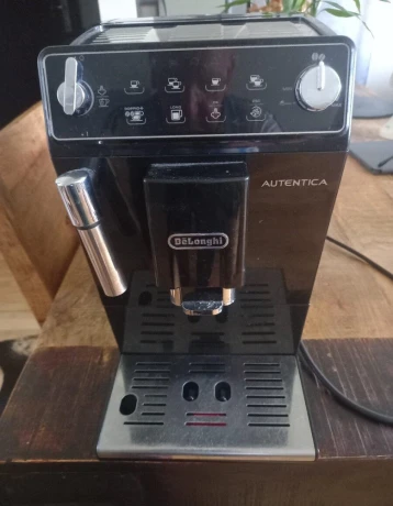 predam-kavovar-delonghi-big-2