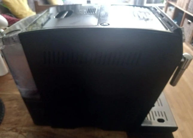 predam-kavovar-delonghi-big-1