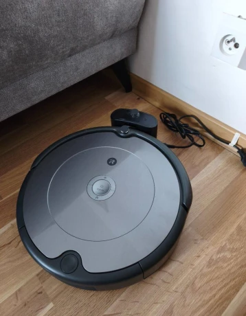 irobot-roomba-697-big-0