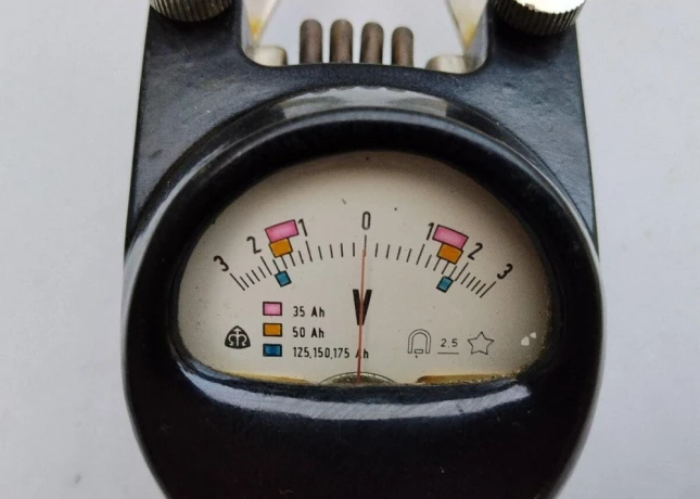 voltmeter-big-1
