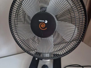 stolny-ventilator-50-hz-45-w-vyska-50cm