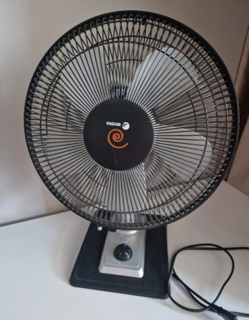 stolny-ventilator-50-hz-45-w-vyska-50cm-big-0