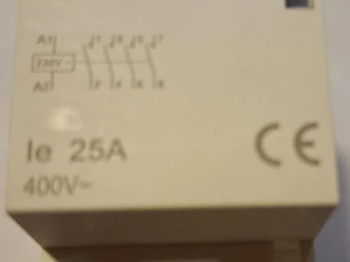 elektromagneticky-stykac-230v-25a-4x-no