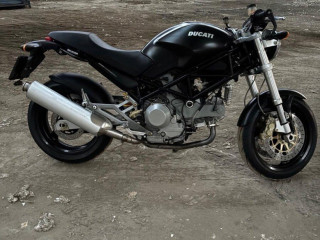 ducati-monster-dark-1000-ie