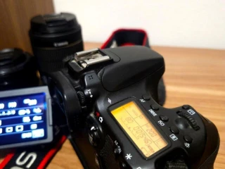 canon-eos-70d-2-objektivy