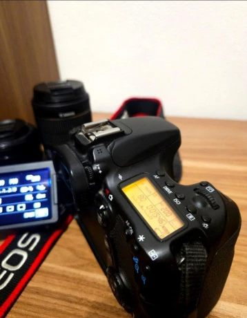 canon-eos-70d-2-objektivy-big-0