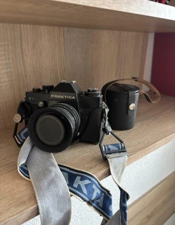 praktica-ee-3-carl-zeiss-flektogon-35mm-pentacon-50mm-big-0