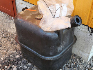 predam-palivovu-nadrz-zetor-s-plavakom