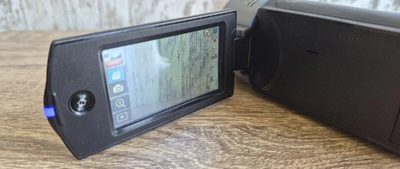 digitalna-videokamera-samsung-hmx-q20-kompletne-balenie-big-4