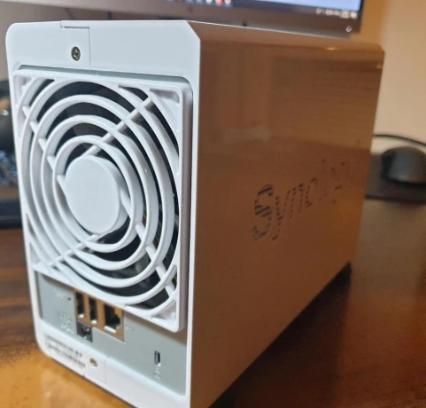 nas-synology-ds216se-big-3