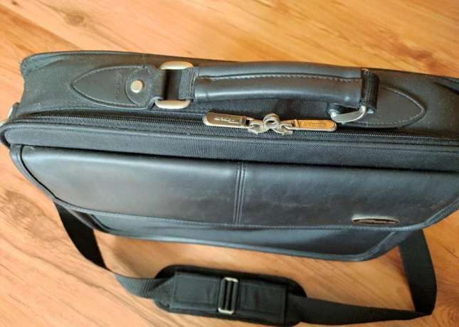 taska-na-notebook-big-2