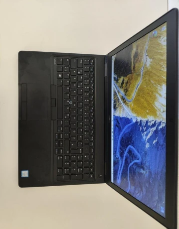 dell-latitude-5580-intel-core-i5-16-gb-ram-256-gb-ssd-big-3