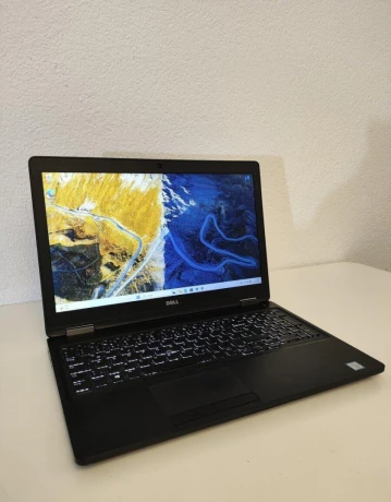 dell-latitude-5580-intel-core-i5-16-gb-ram-256-gb-ssd-big-0