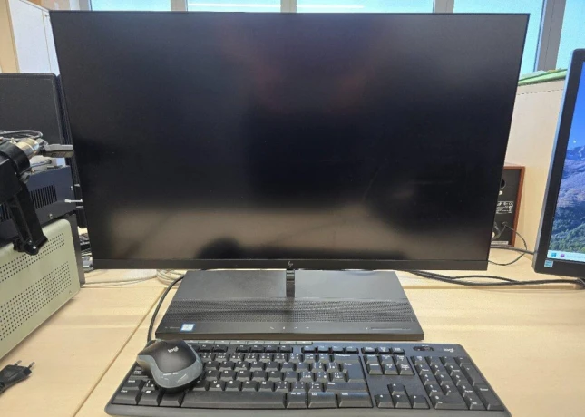 hp-eliteone-1000-g1-27-in-4k-uhd-aio-big-0