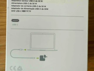usb-c-apple-macbook-air-30w-adapter