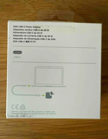 usb-c-apple-macbook-air-30w-adapter-big-0