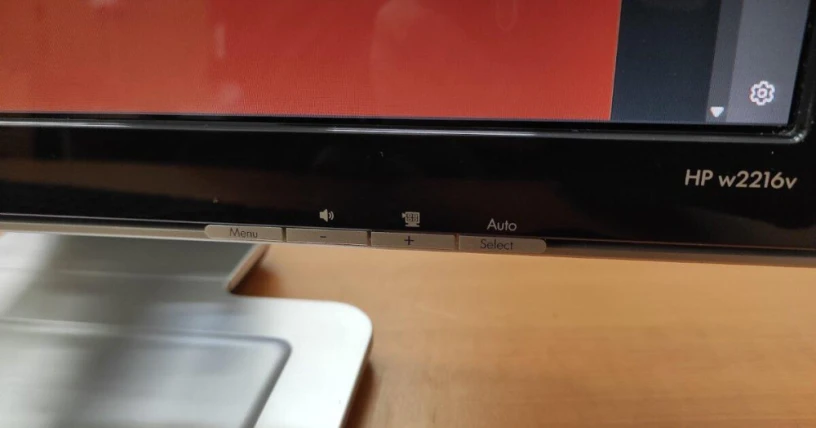hp-w2216v-216-inch-lcd-monitor-big-1