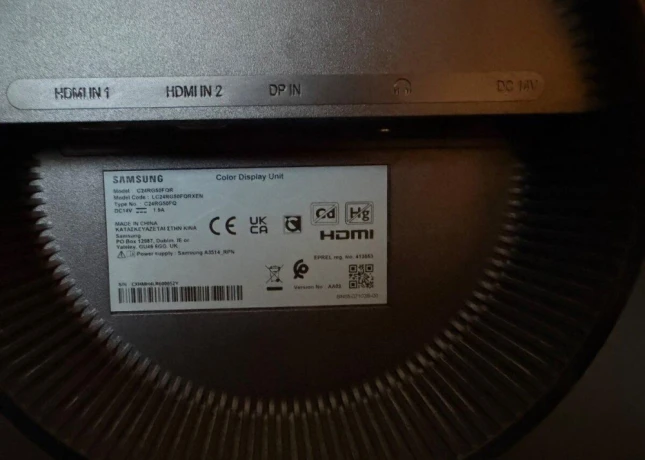 samsung-c24rg50fqr-144hz-big-2