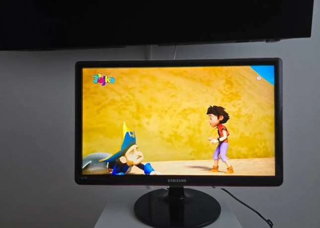 samsung-tv-monitor-24-big-2