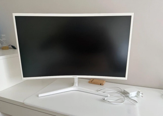 predam-32-monitor-samsung-c32jg51fdu-big-0