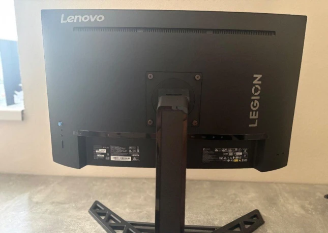 predam-herny-monitor-lenovo-legion-big-3