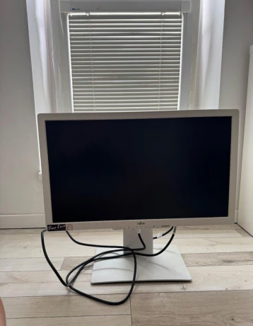 fujitsu-pc-monitor-big-0