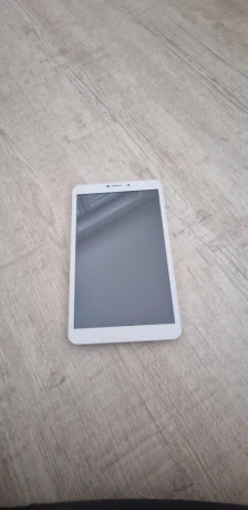 tablet-archos-80c-xenon-big-3