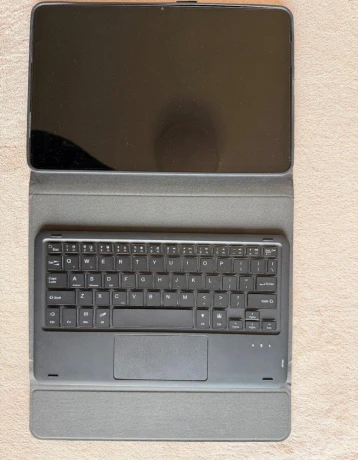 xiaomi-pad-6-6-pro-klavesnicove-puzdro-s-touchpadom-ako-big-0