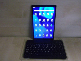 lenovo-tab-m10-hd-klavesnica