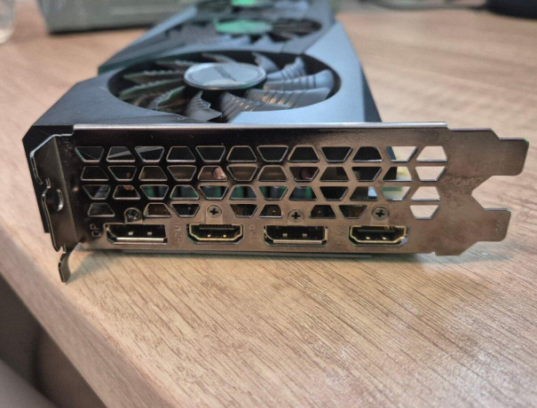 geforce-rtx-3060-ti-gaming-oc-8g-big-2