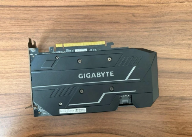 gigabyte-geforce-gtx-1660-oc-6g-big-3