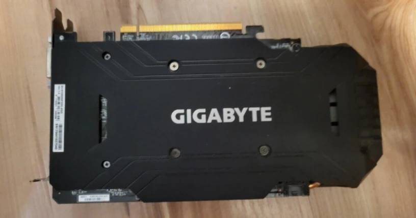 gigabyte-geforce-gtx-1060-6gb-big-1